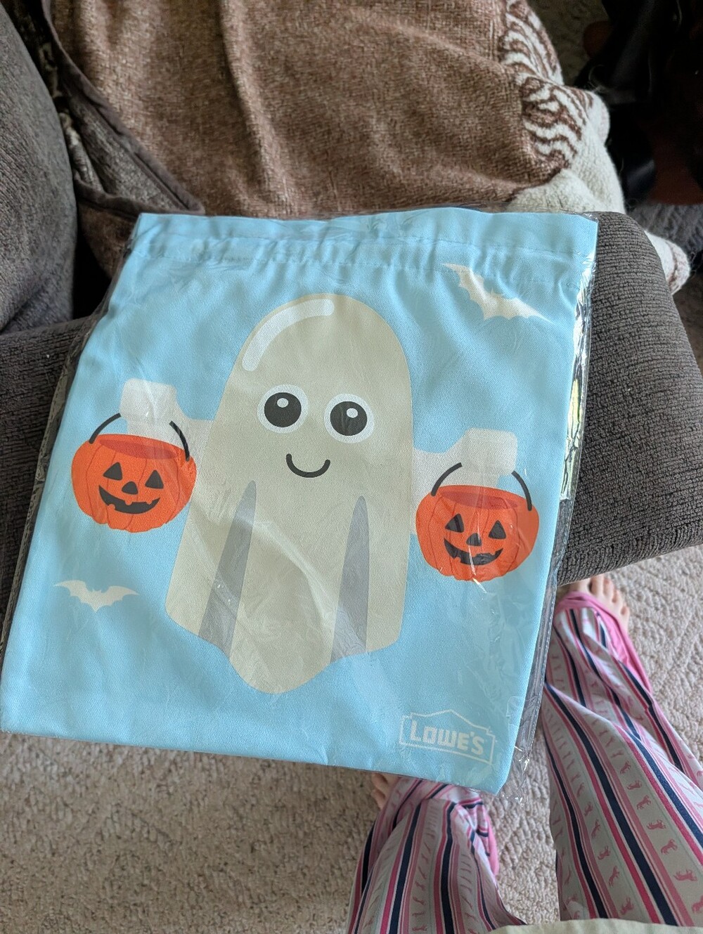 New Limited edition Lowe's members only Halloween trick or treat bag glow dark